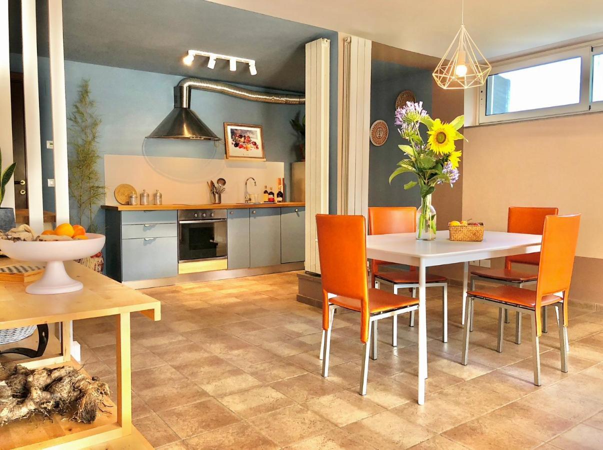 Blue Apricot Apartment Con Jacuzzi Montesilvano Marina エクステリア 写真