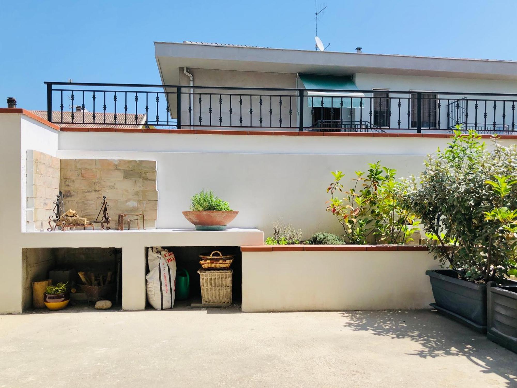 Blue Apricot Apartment Con Jacuzzi Montesilvano Marina エクステリア 写真